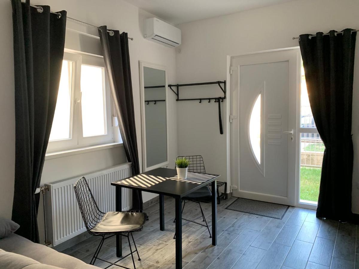 Apartman Spring Сомбор Екстериор снимка